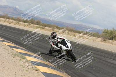media/May-05-2025-Moto Forza (Mon) [[3c1838c5e5]]/2-B Group/Session 2 (Turn 7 Inside)/
